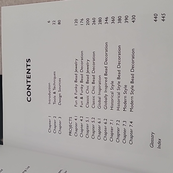 The Complete Guide to Bead Jewelry and Decoration - Picture 2 of 4